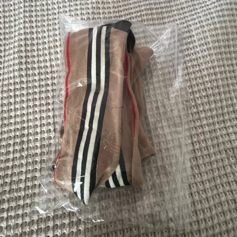 Burberry Girls Iconic Tights-9-10 yrs - Picture 10 of 10